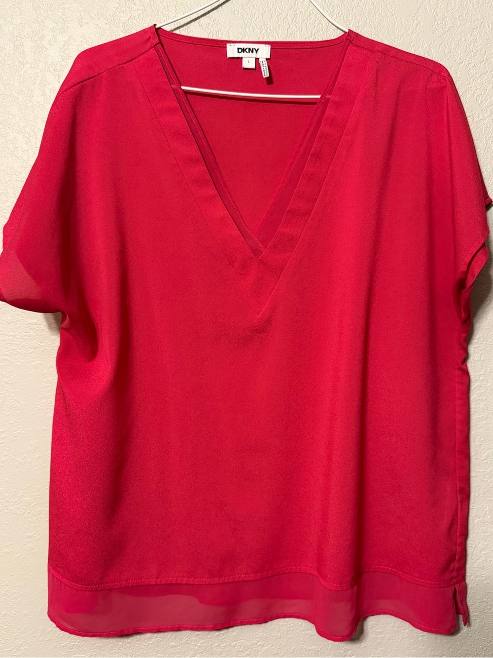 DKNY V-Neck Short Sleeve Blouse in Fuchsia Red